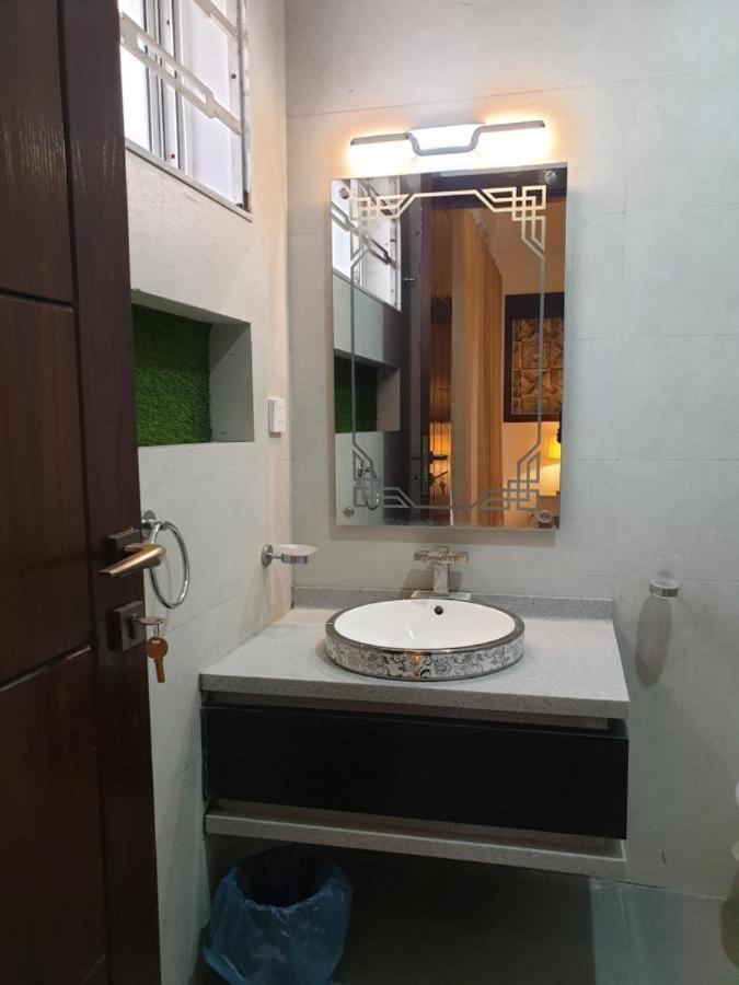 B&B Mumtaz City อิสลามาบัด ภายนอก รูปภาพ